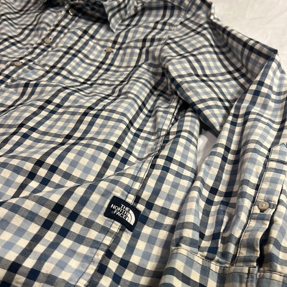 North Face men’s Large Button Down Shirt - Picture 3 of 6